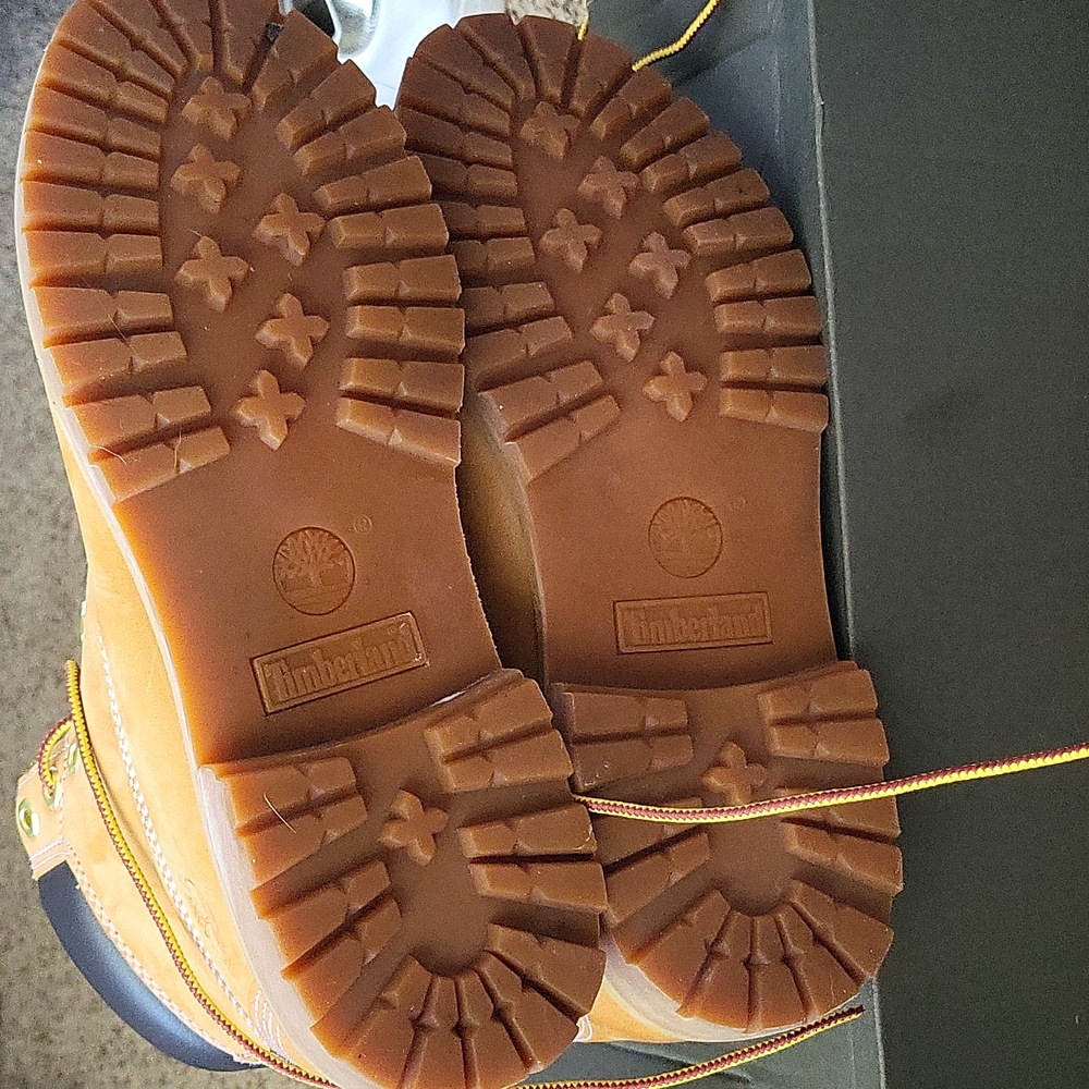 Timberland Boots - Picture 4 of 4